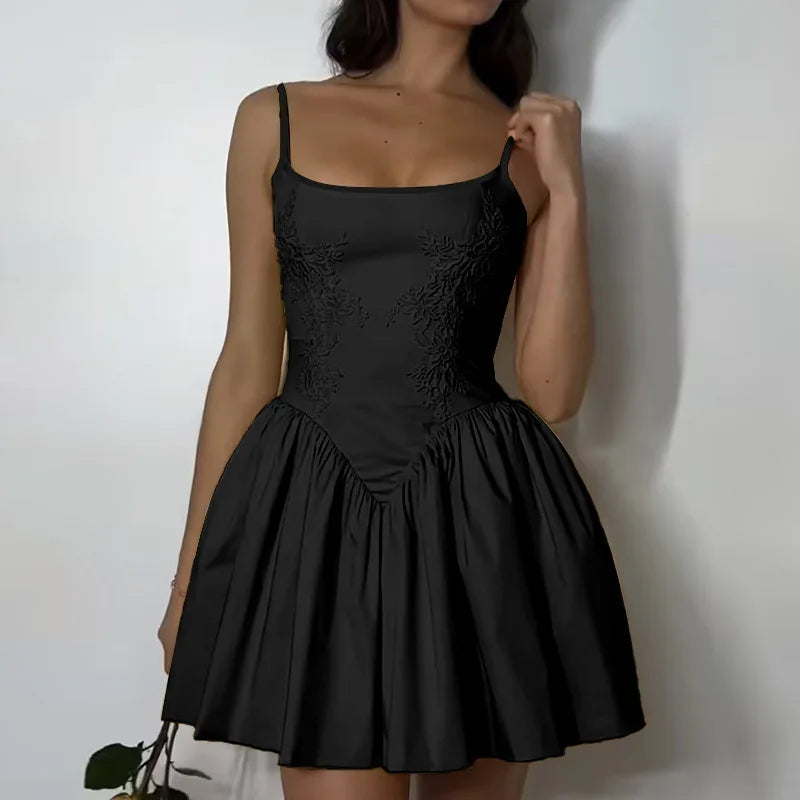 Chic Summer Mini Dress - Casual Backless Design - Image 7
