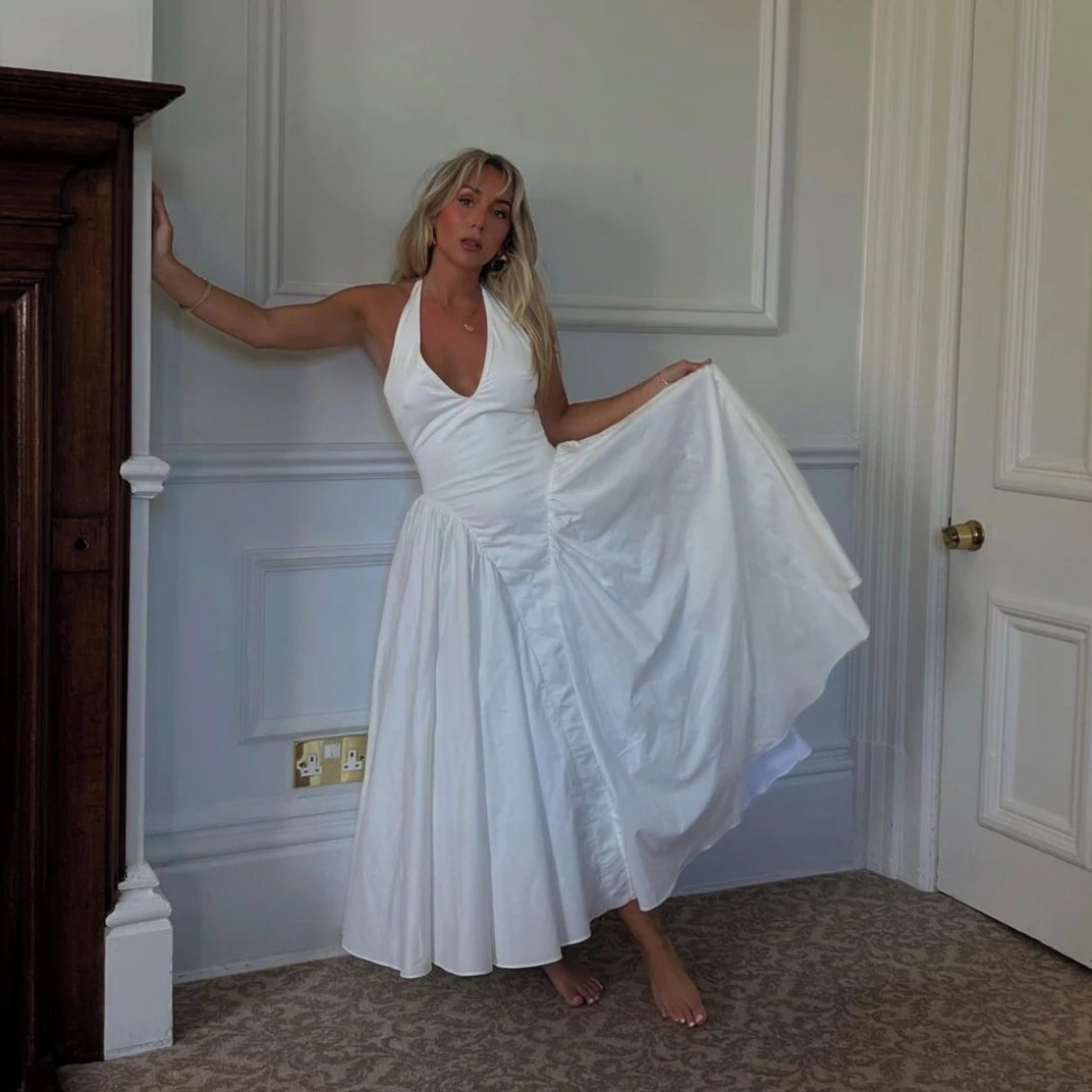 Elegant White Summer Maxi Dress with Backless Design - Image 3