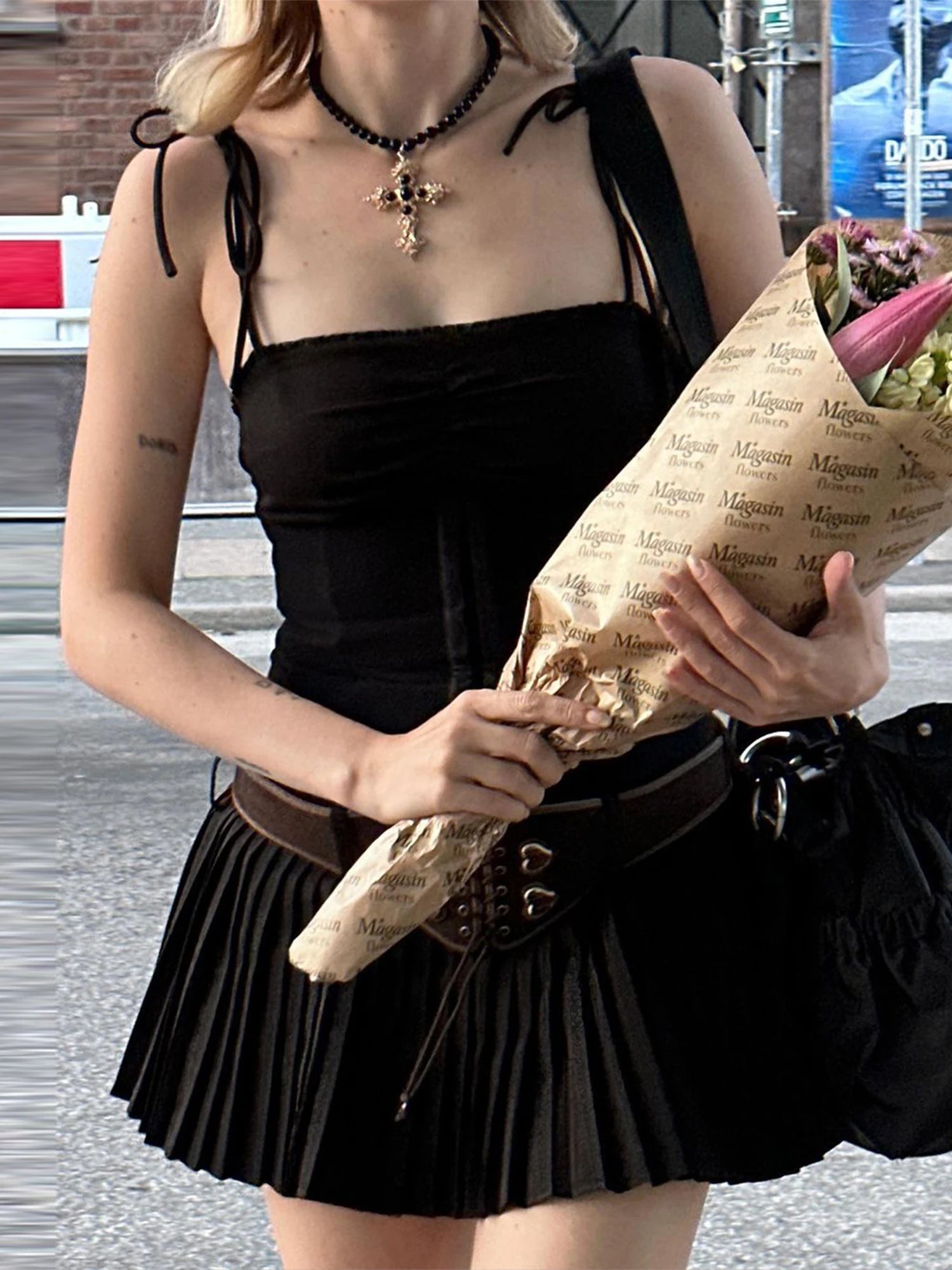 Elegant Sleeveless Spaghetti Strap Summer Party Dress - Image 3