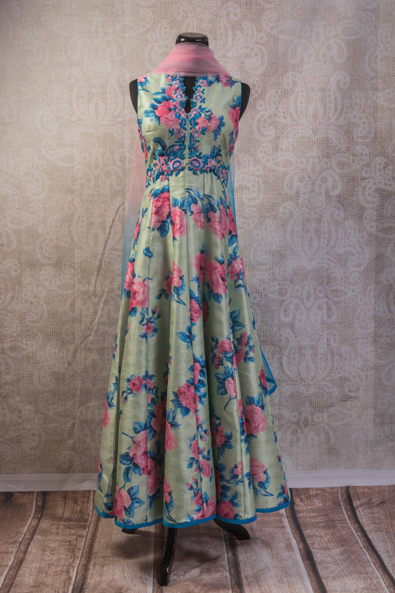 Suit Sleeveless Pale Green Pink And Blue Floral Print With Han