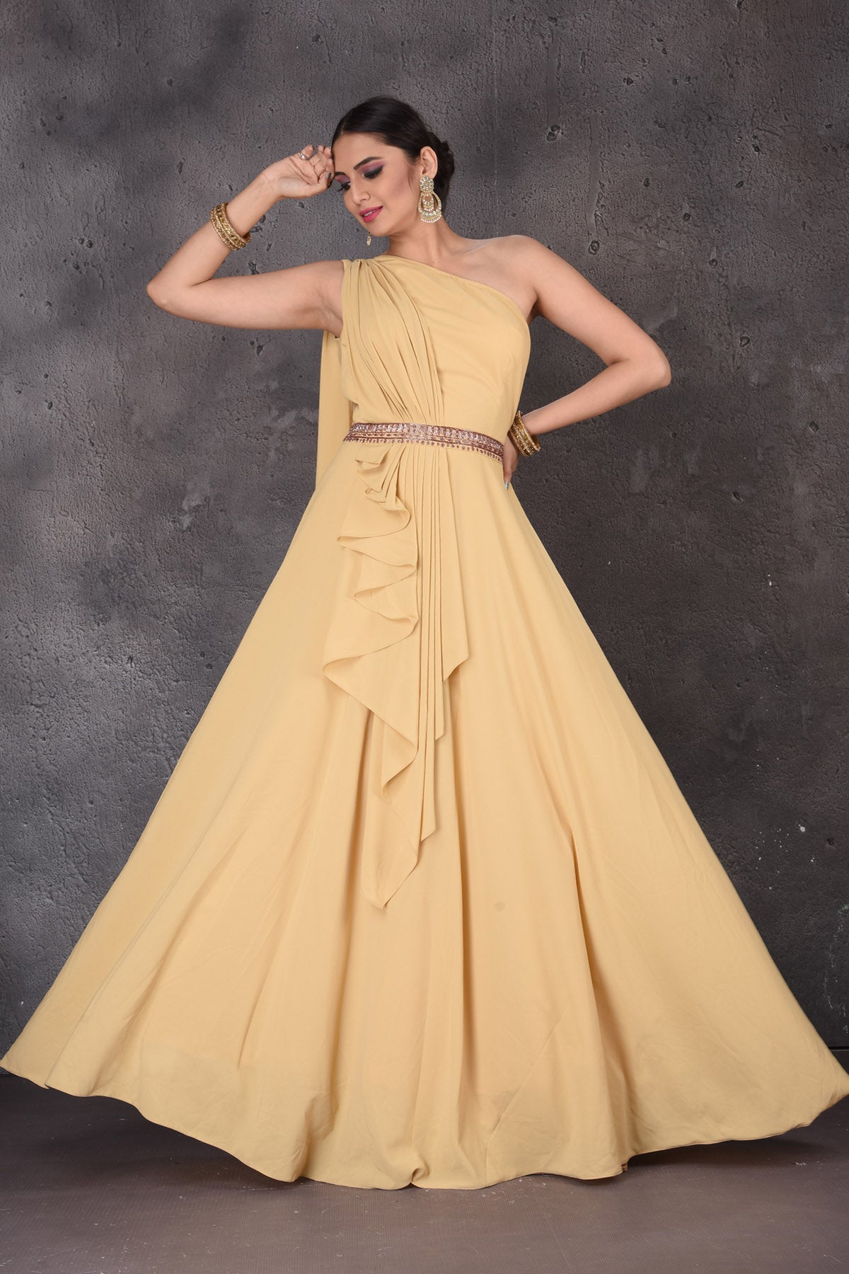 9 Trendy Party Wear Gown To Flaunt On Special Occasion