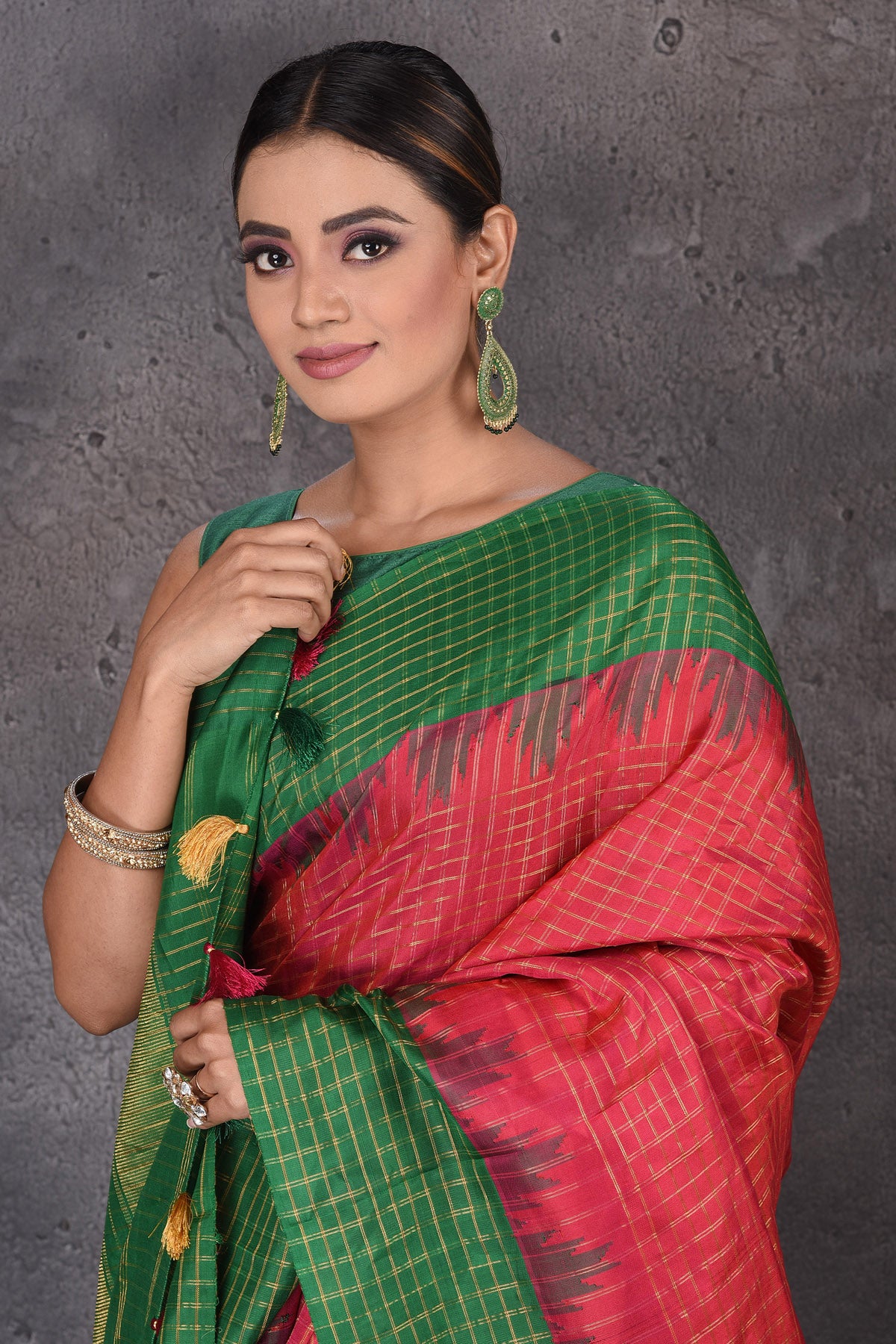 Buy Online Pink Zari Check Gadhwal Silk Saree With Pink Temple Border