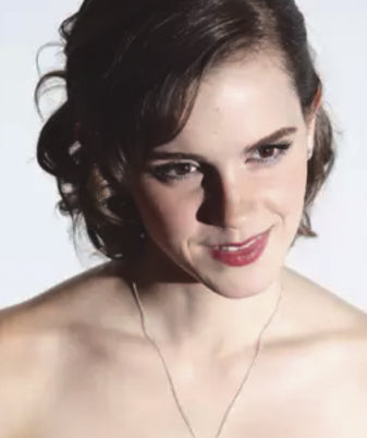 Emma Watson Wearing a Minimalist Diamond Necklace