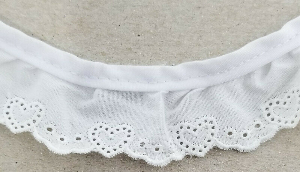 eyelet ribbon trim