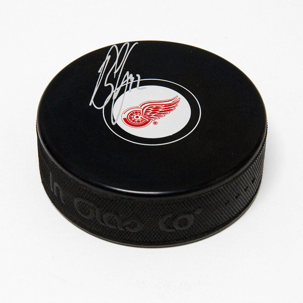  Bob Errey Detroit Red Wings Autographed Hockey Puck 