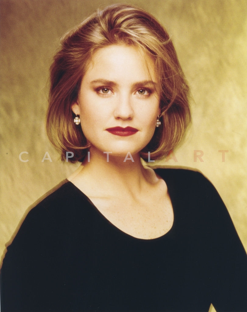 Female or Women Celebrity Hairstyles: Sherry Stringfield