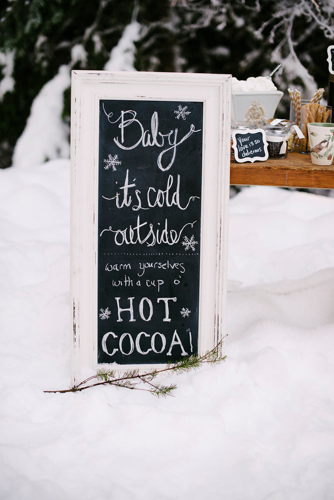 hot coco wedding stand 