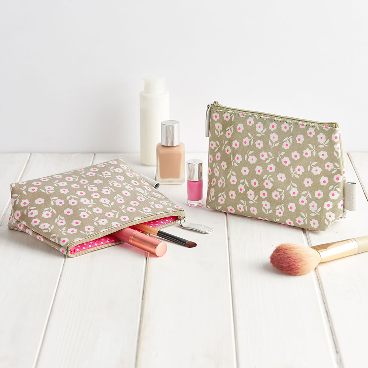 small makeup bag