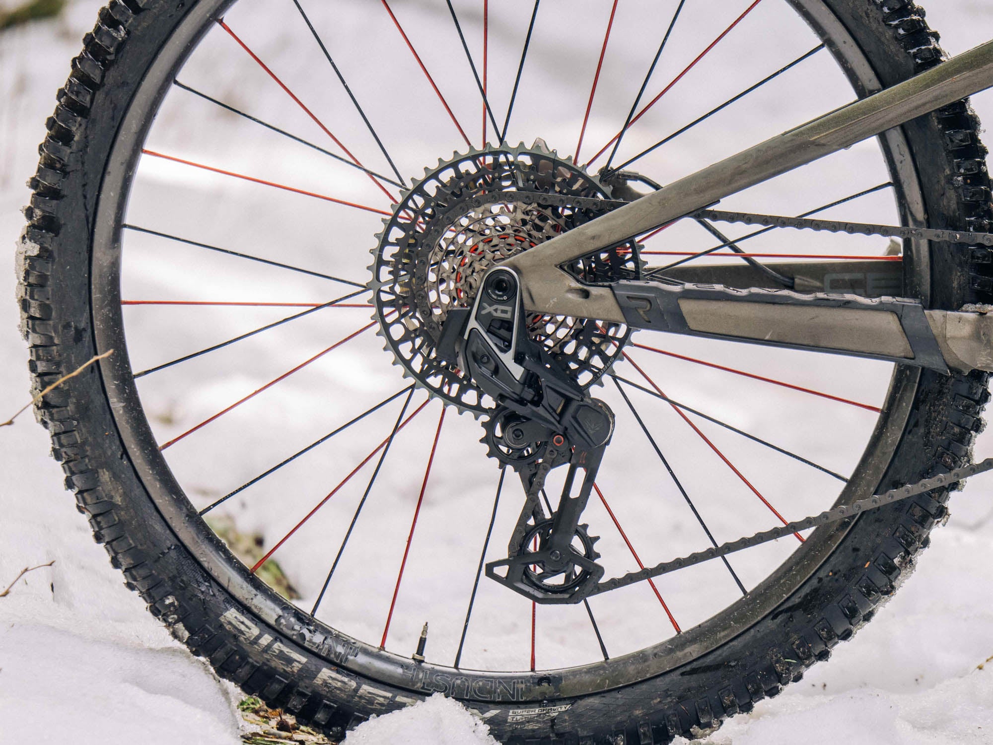 The X0 model direct mount Transmission derailleur is fully wireless (and hangerless)!