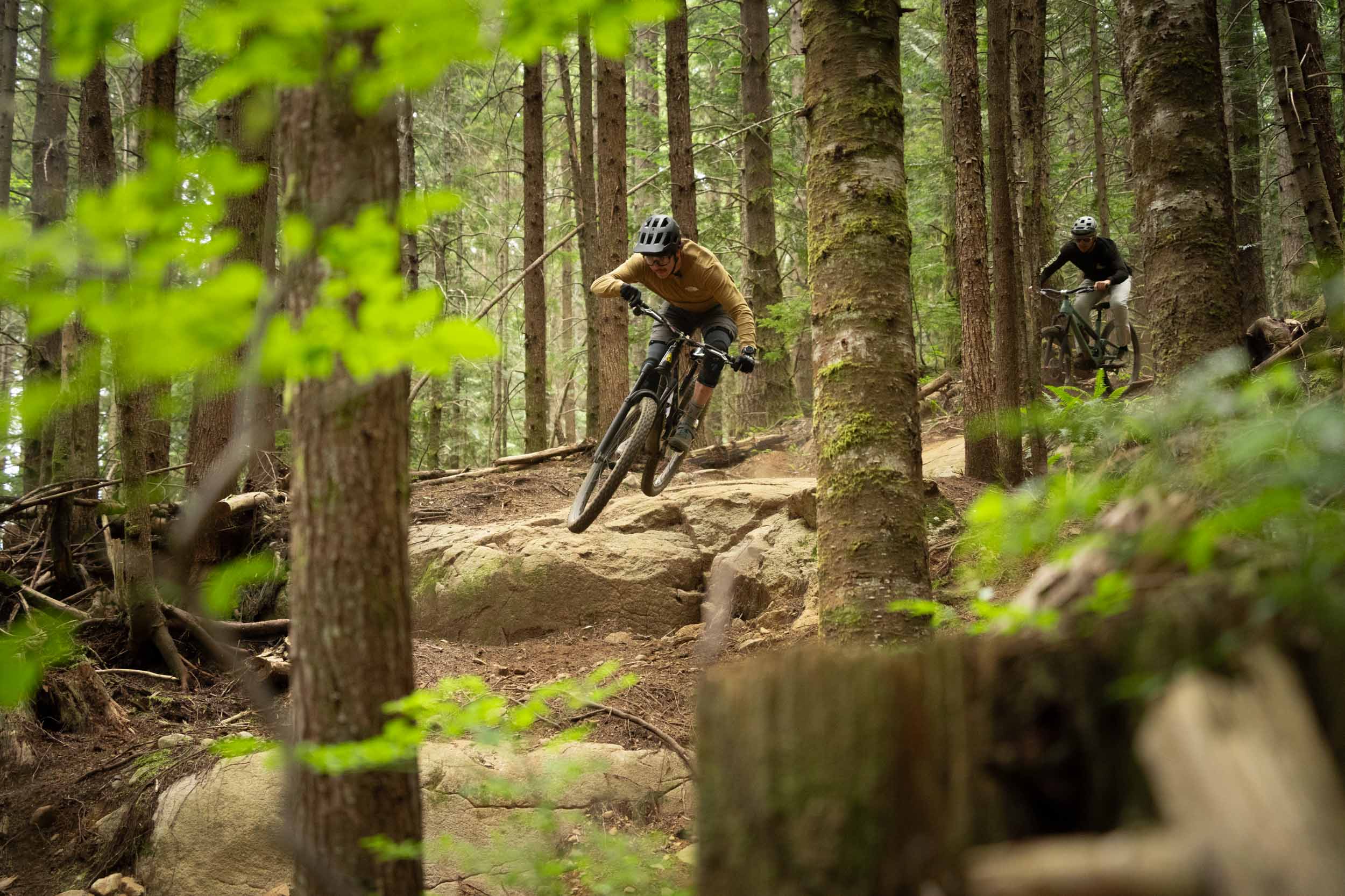 Ollie leading Stéphane off a pretty zesty gap in one of Cumberland’s many incredible trails.
