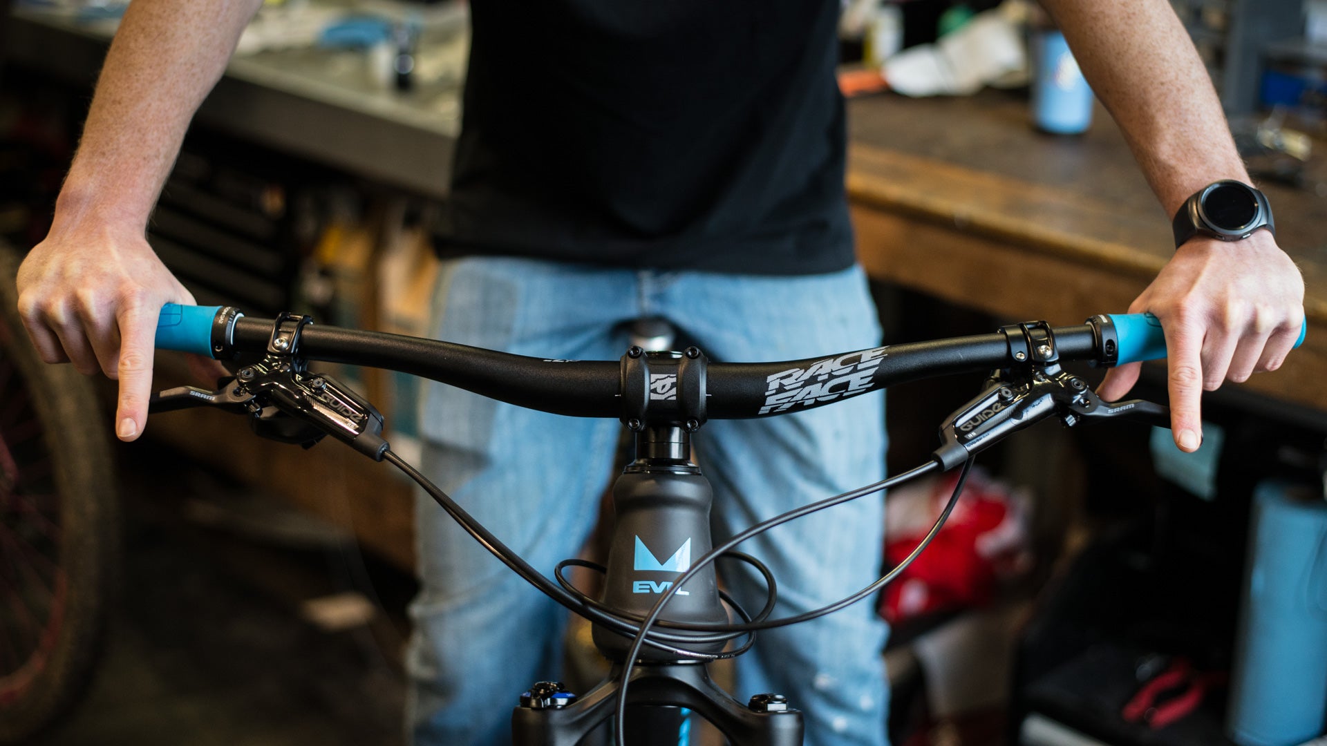 adjusting mountain bike handlebars