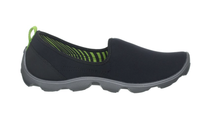 crocs women's duet busy day shoe