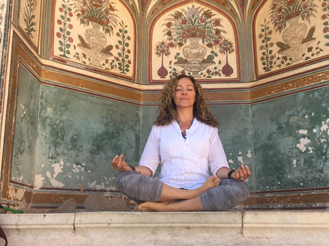 india yoga retreat peace meditation namaste