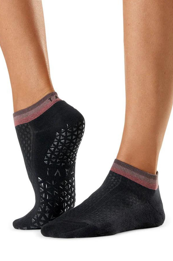 Tavi Noir Maddie Grip Socks In Onyx - NG Sportswear International LTD