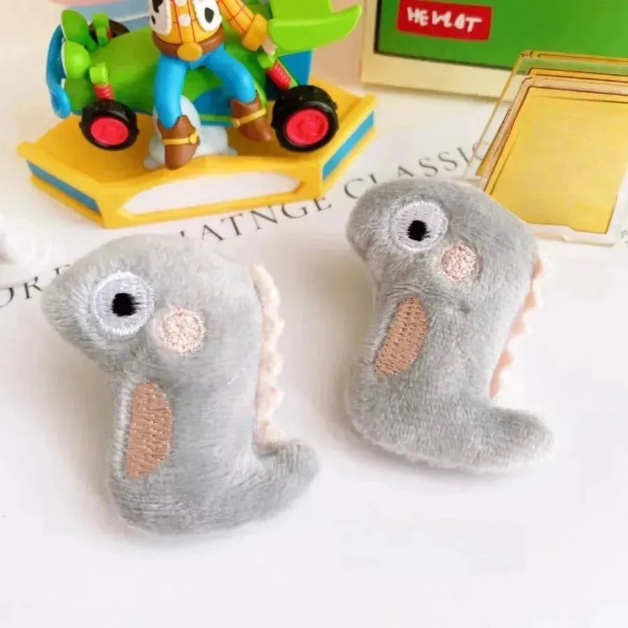 Pet Molar Bite toy Cartoon Stuffed Animal Cute Plush Cat Chew Toy - Loja Manuel Coelho