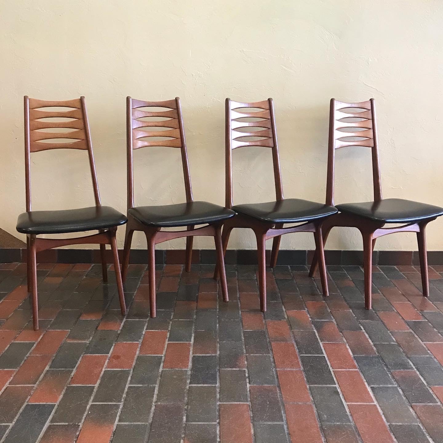 boltinge chairs