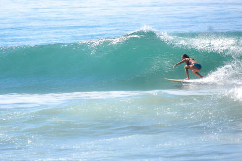 Monique Rotteveel Surfing