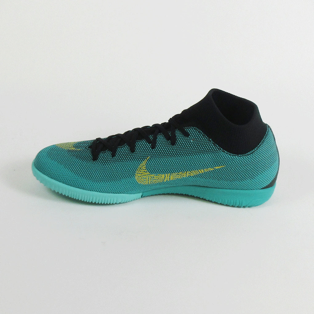 nike futsal shoes cr7