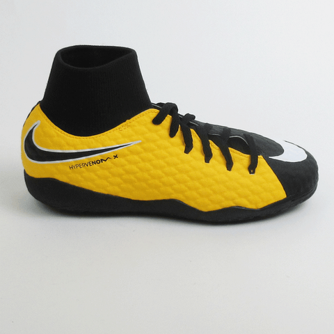 indoor soccer shoes hypervenom