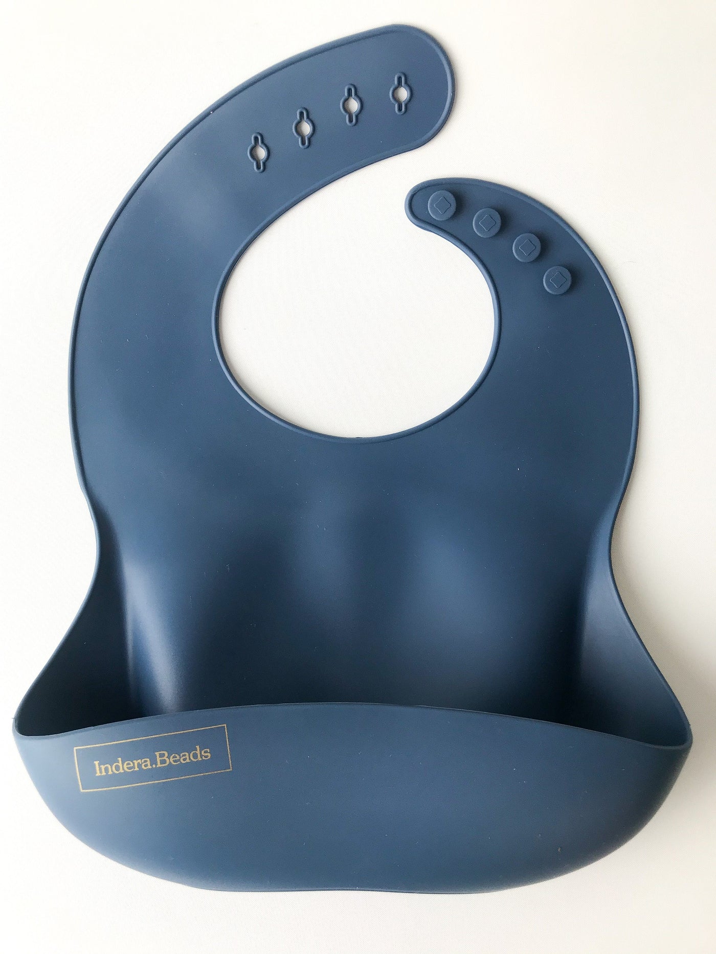 silicone bib with pearls