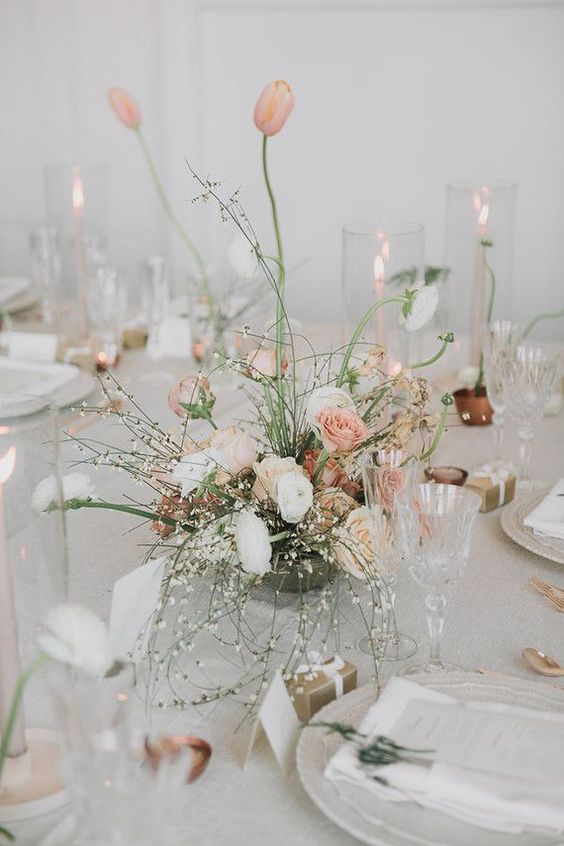 Modern Minimalist Wedding Flowers