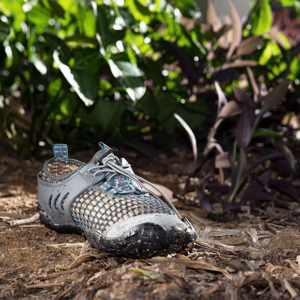 barefoot trail running