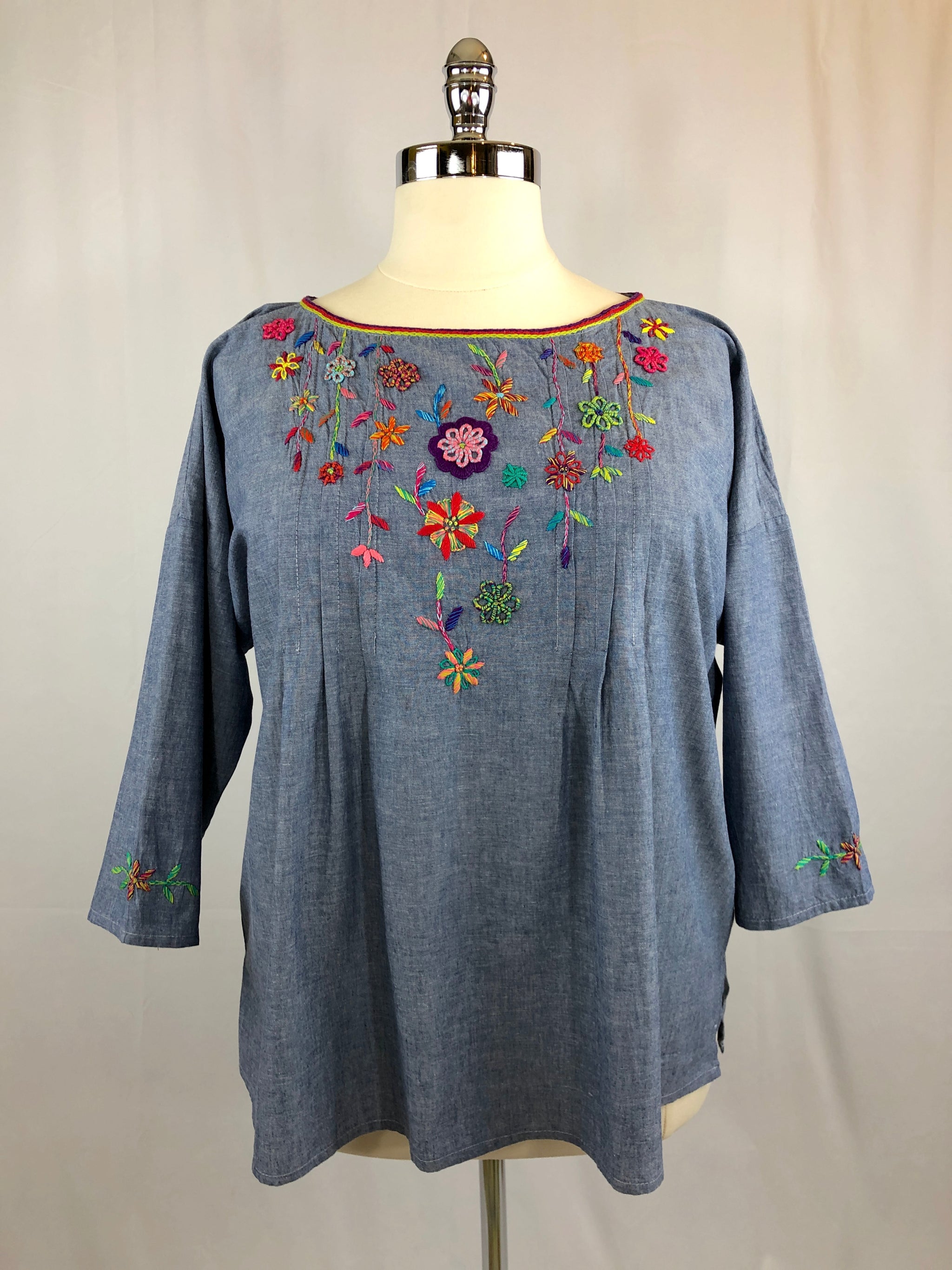 Clavel blouse - blue /white - Abrazo Style Wholesale