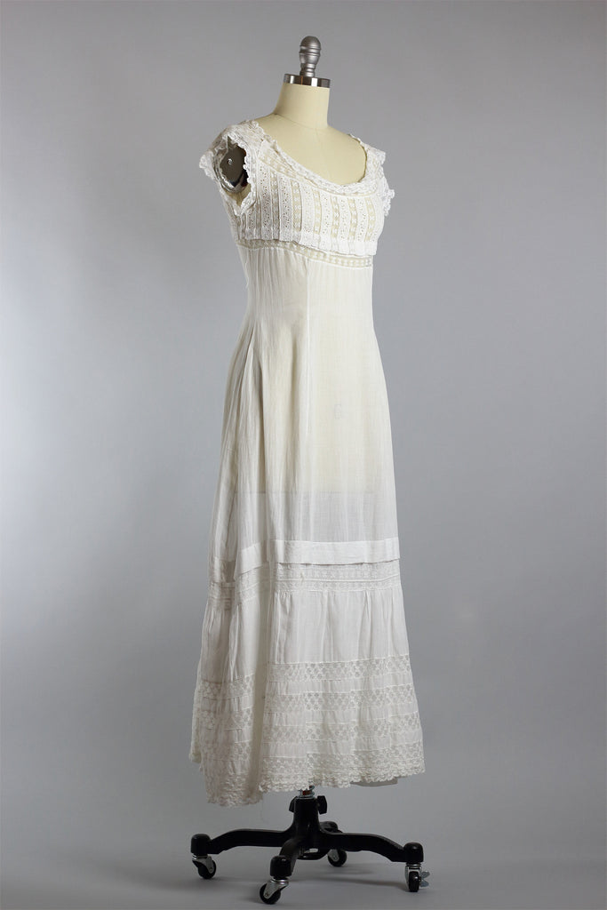 Lace Dreams Edwardian Wedding Dress – The Vintage Net