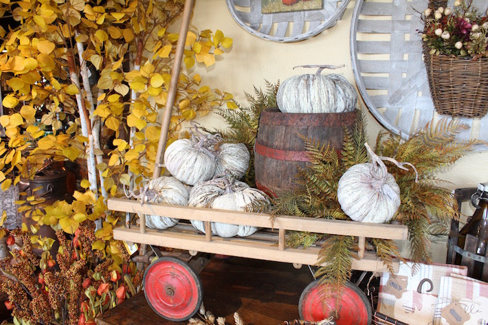 How to Make your Home Cozy with Fall Decor: Fall Cozy Home Guide - Ski ...