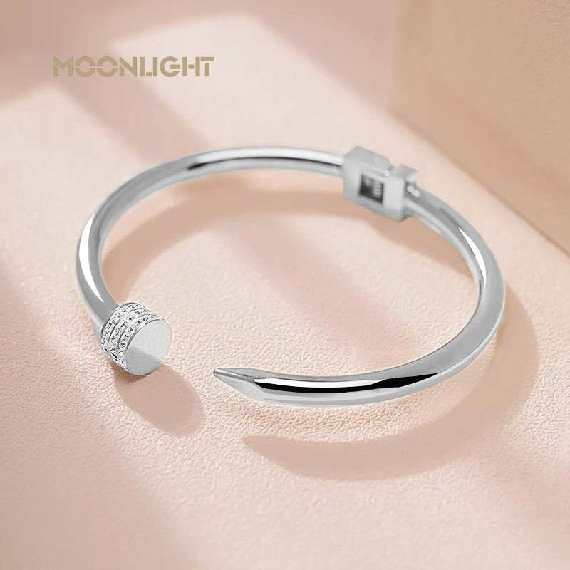 Elegant Screw Nail Bracelet