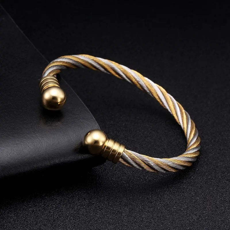 Perfect for everyday and sporty looks