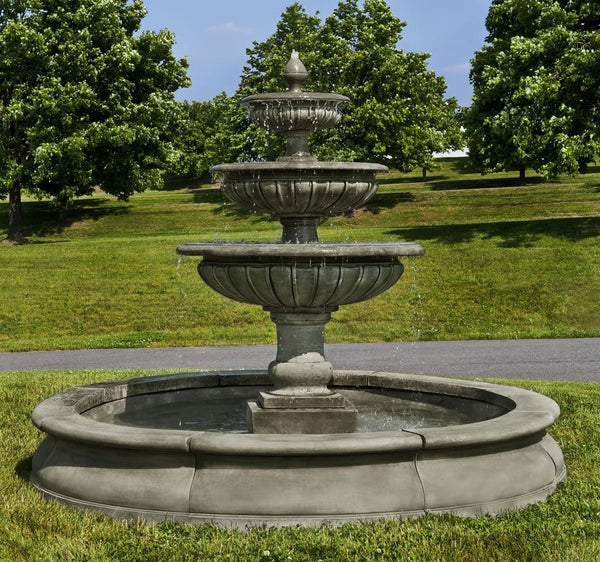 Estate Longvue Outdoor Water Fountain with Pool