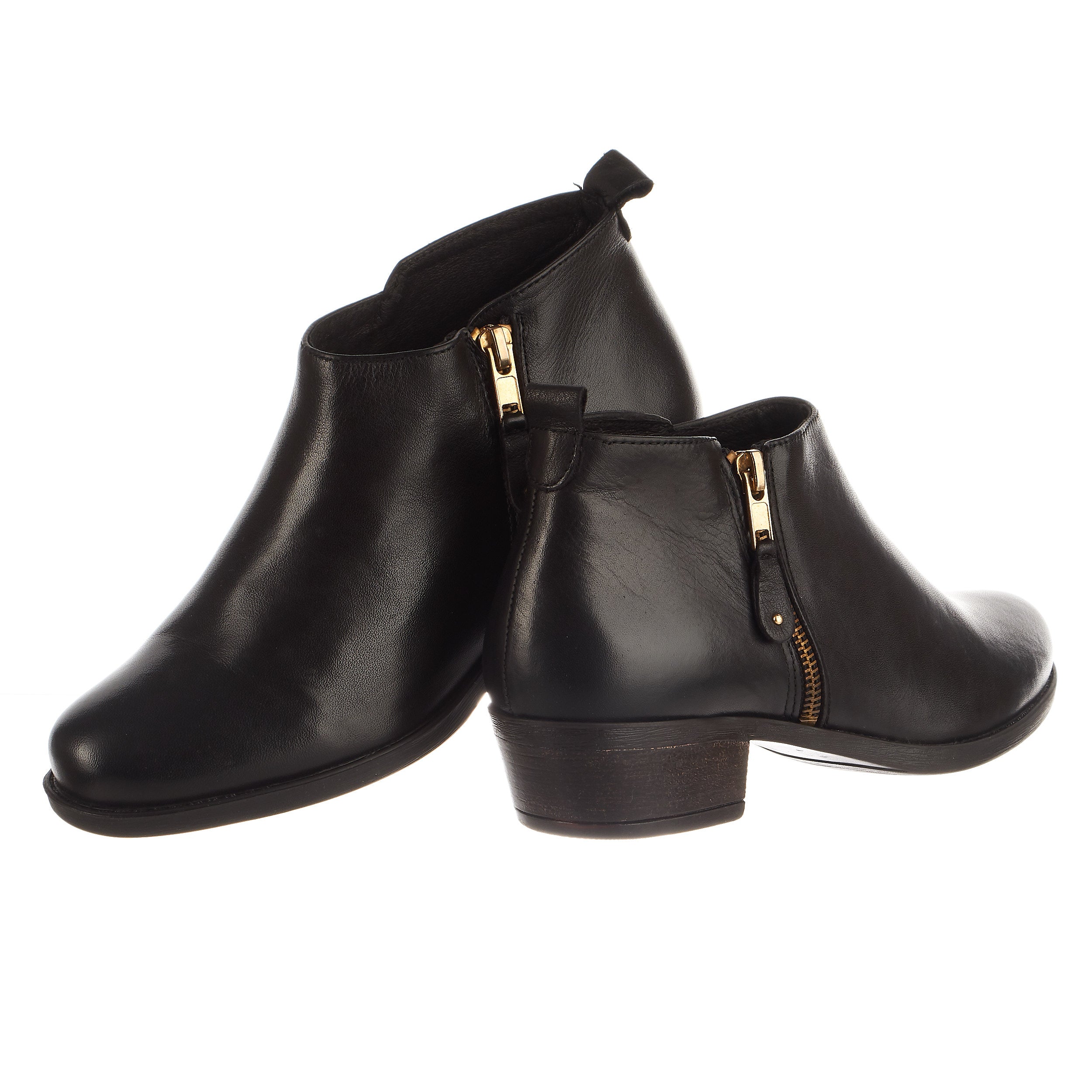 womens leather bootie