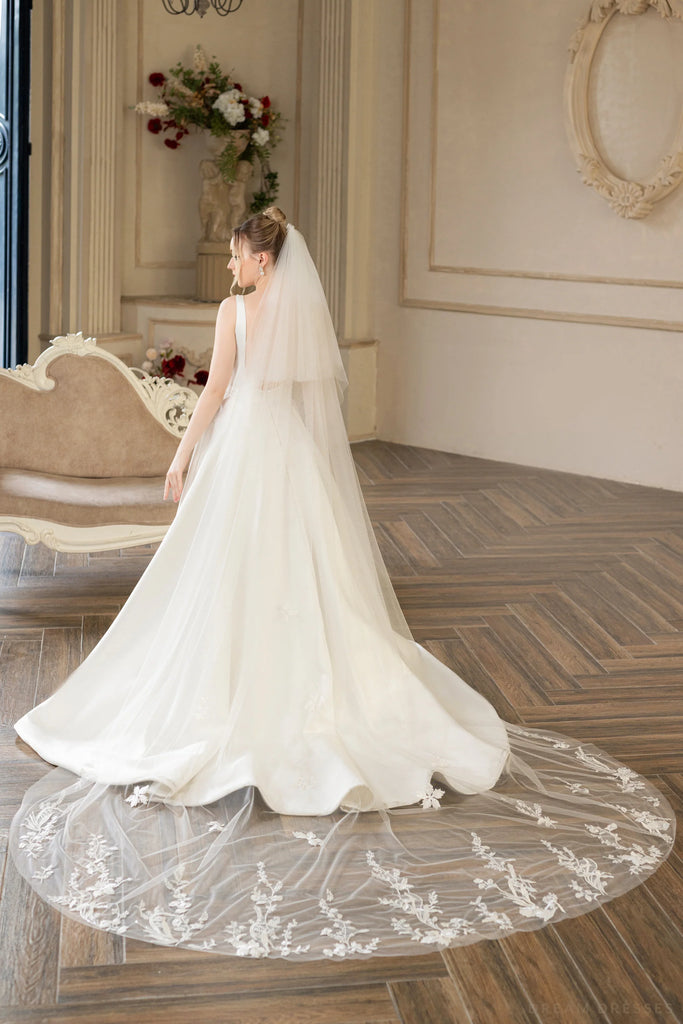 Bridal Drop Veil with Lace (#LAVANDE) Dream Dresses by PMN