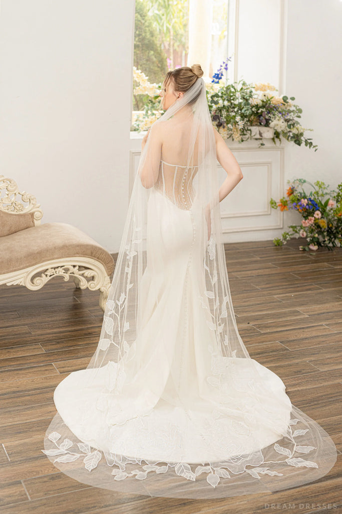 Floral Lace Wedding Veil (#AMABELLA) Dream Dresses by PMN