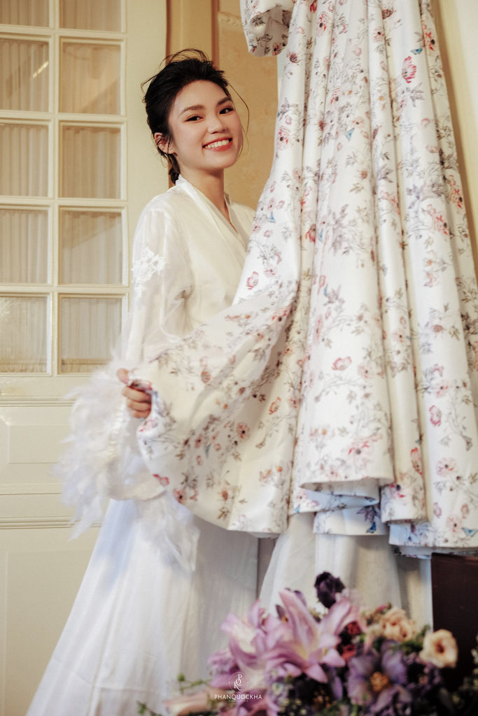 A BLOOMING LOVE STORY: KHUE'S BESPOKE NATURE-INSPIRED BRIDAL GOWN Dream Dresses by PMN