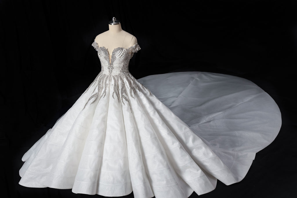 Off the Rack, Bespoke, & Couture Wedding Dresses: Which is for you?