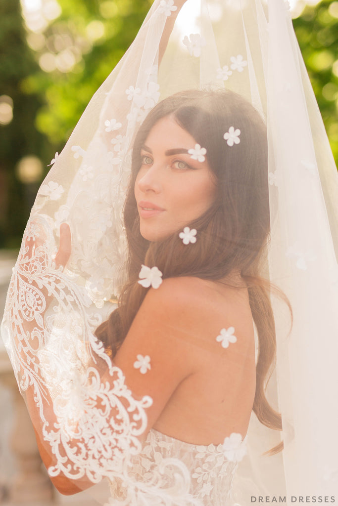 Mantilla Lace Veil (#Tyana) - Dream Dresses by PMN