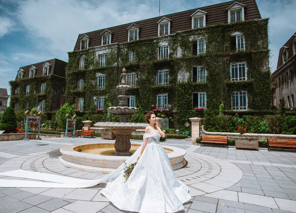 ELEGANT AND IDYLLIC BRIDAL SHOOT