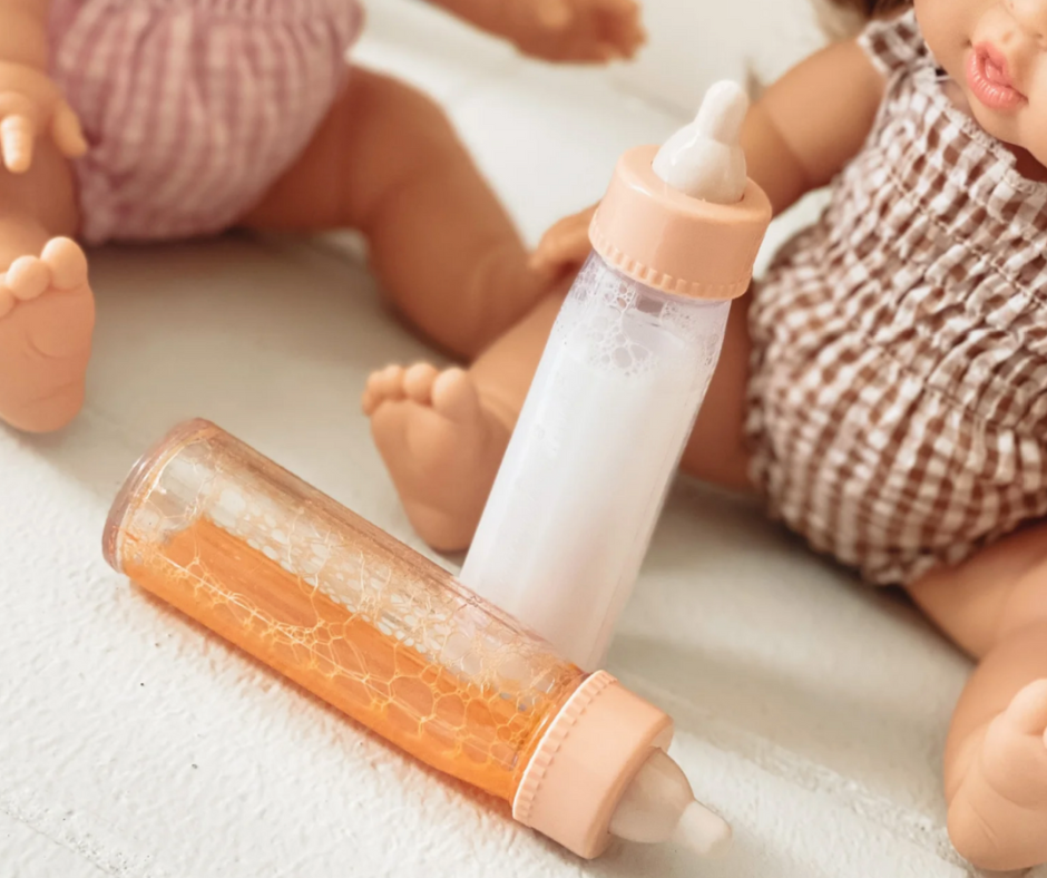 Tiny Harlow Magic Milk and Juice Bottle Set at Design Life Kids