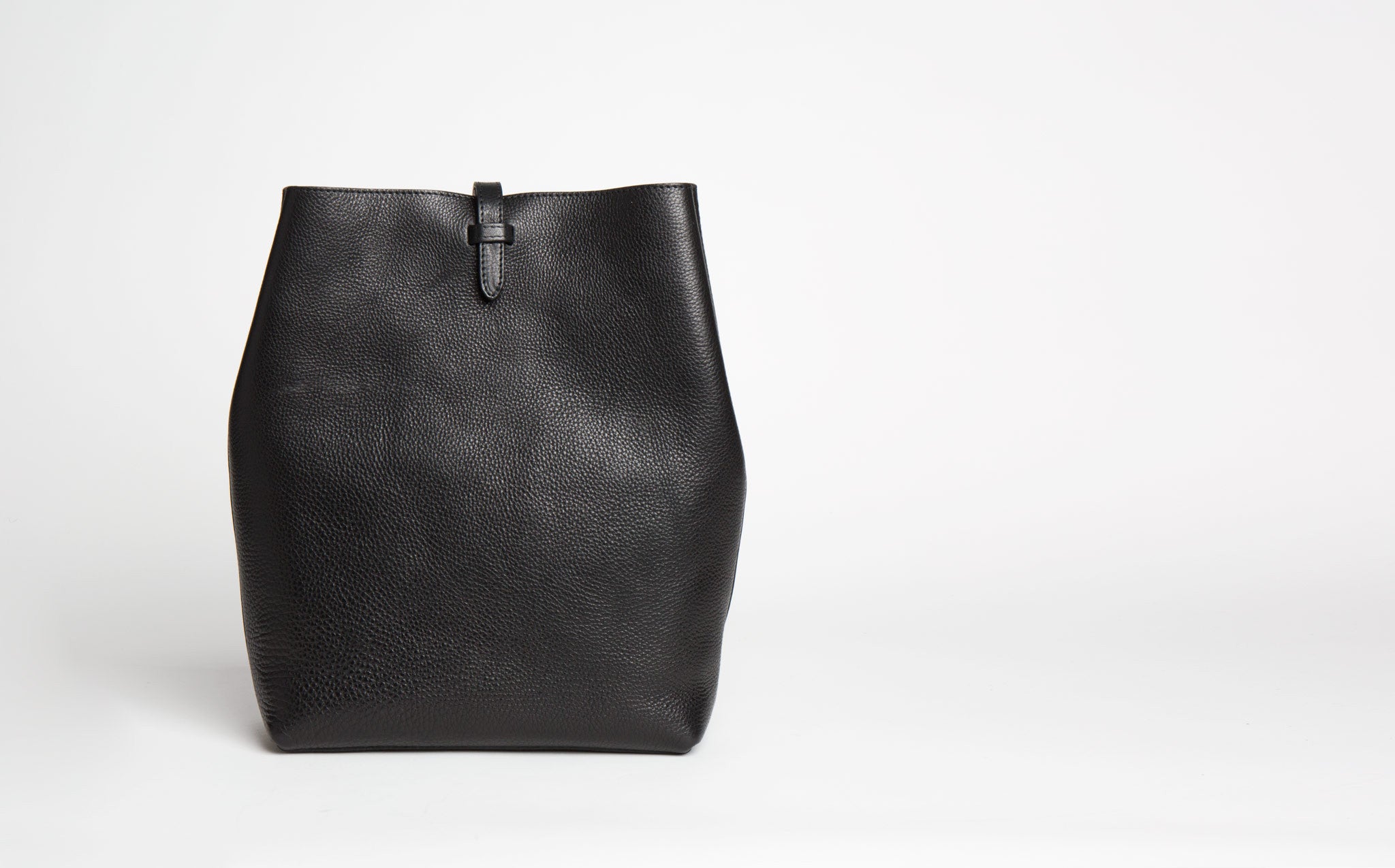 Lotuff Sling Leather Backpack | Kindred Black