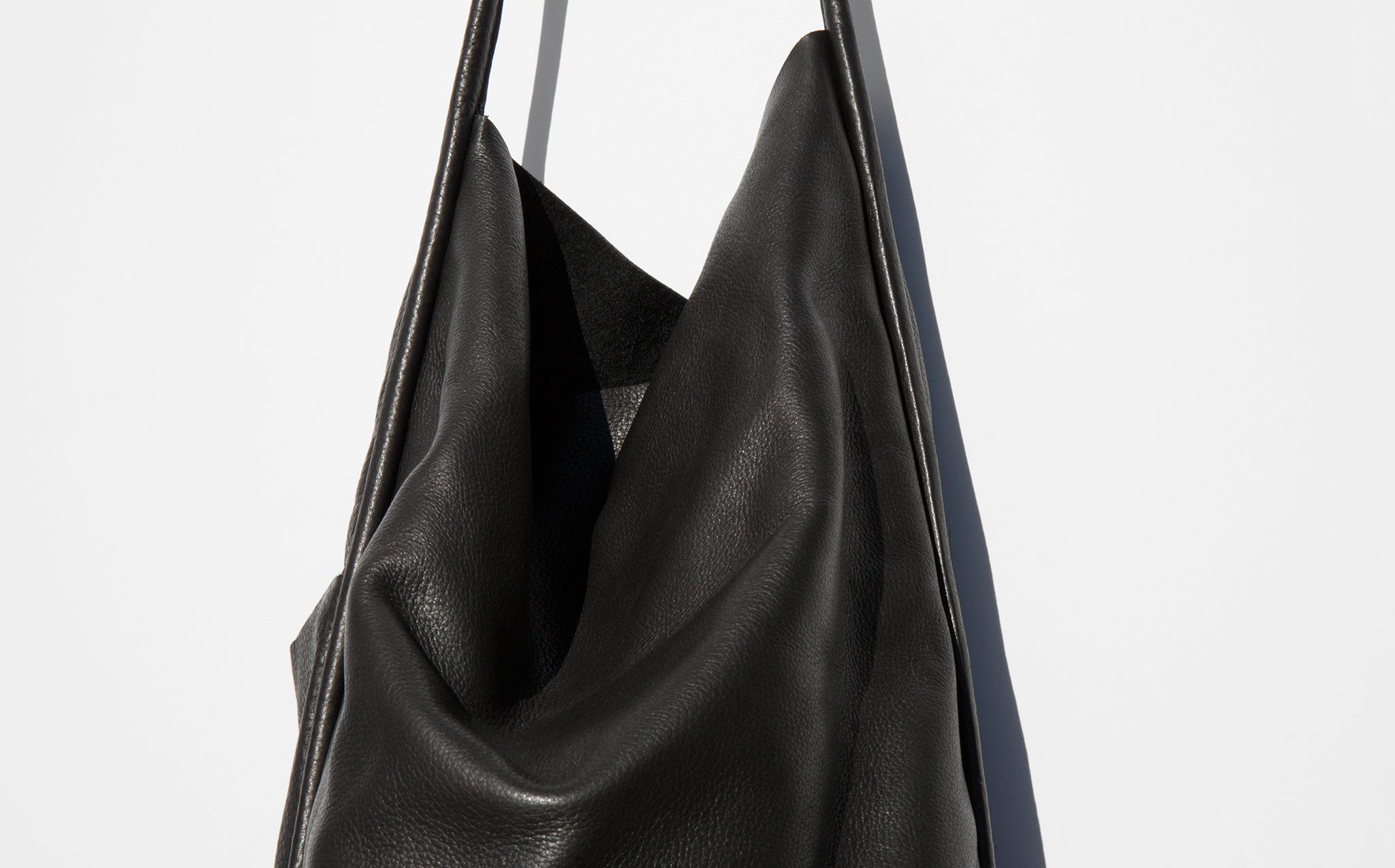 Are Studio Onyx Buoy Tote Bag | Kindred Black