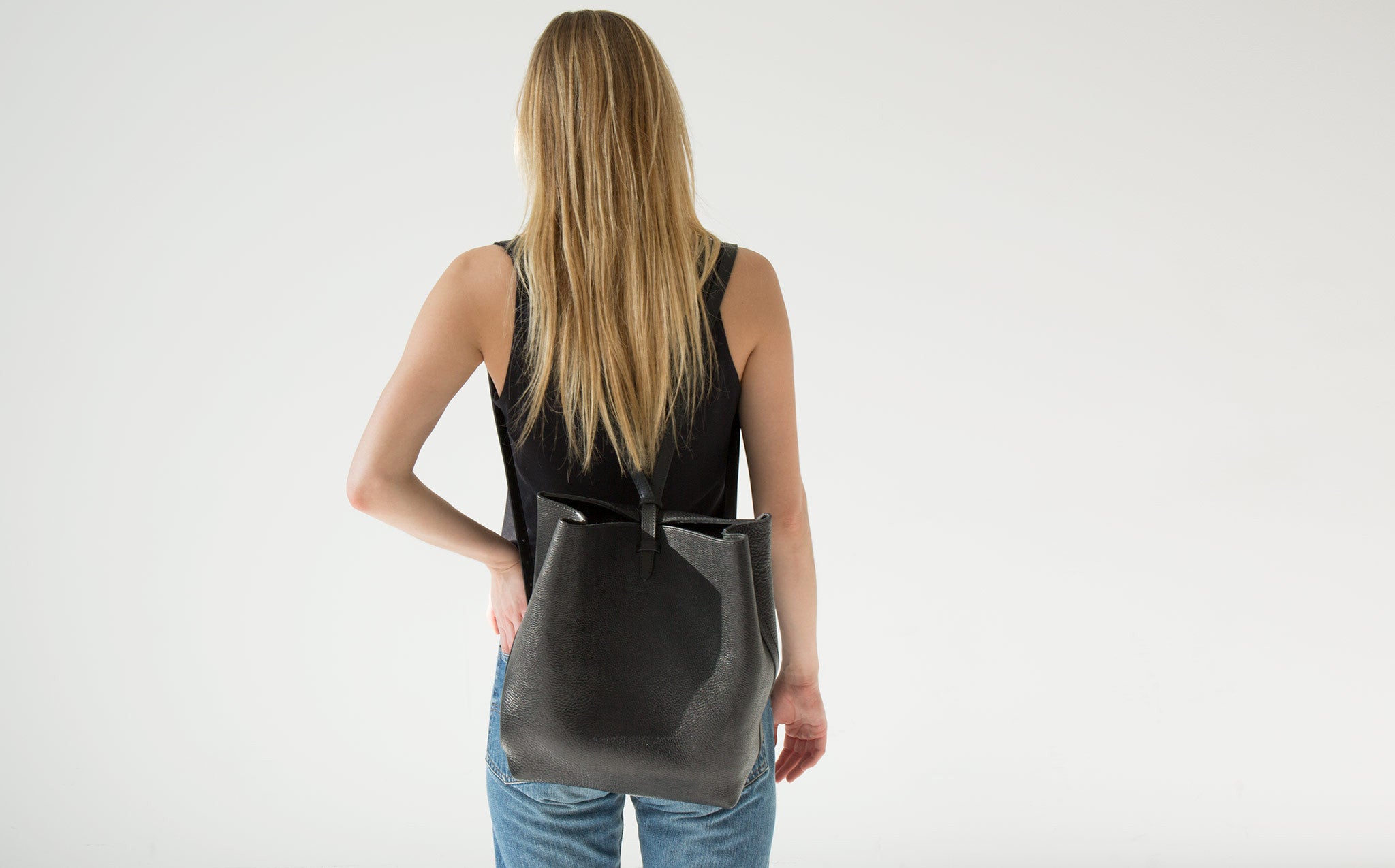 Lotuff Sling Leather Backpack | Kindred Black