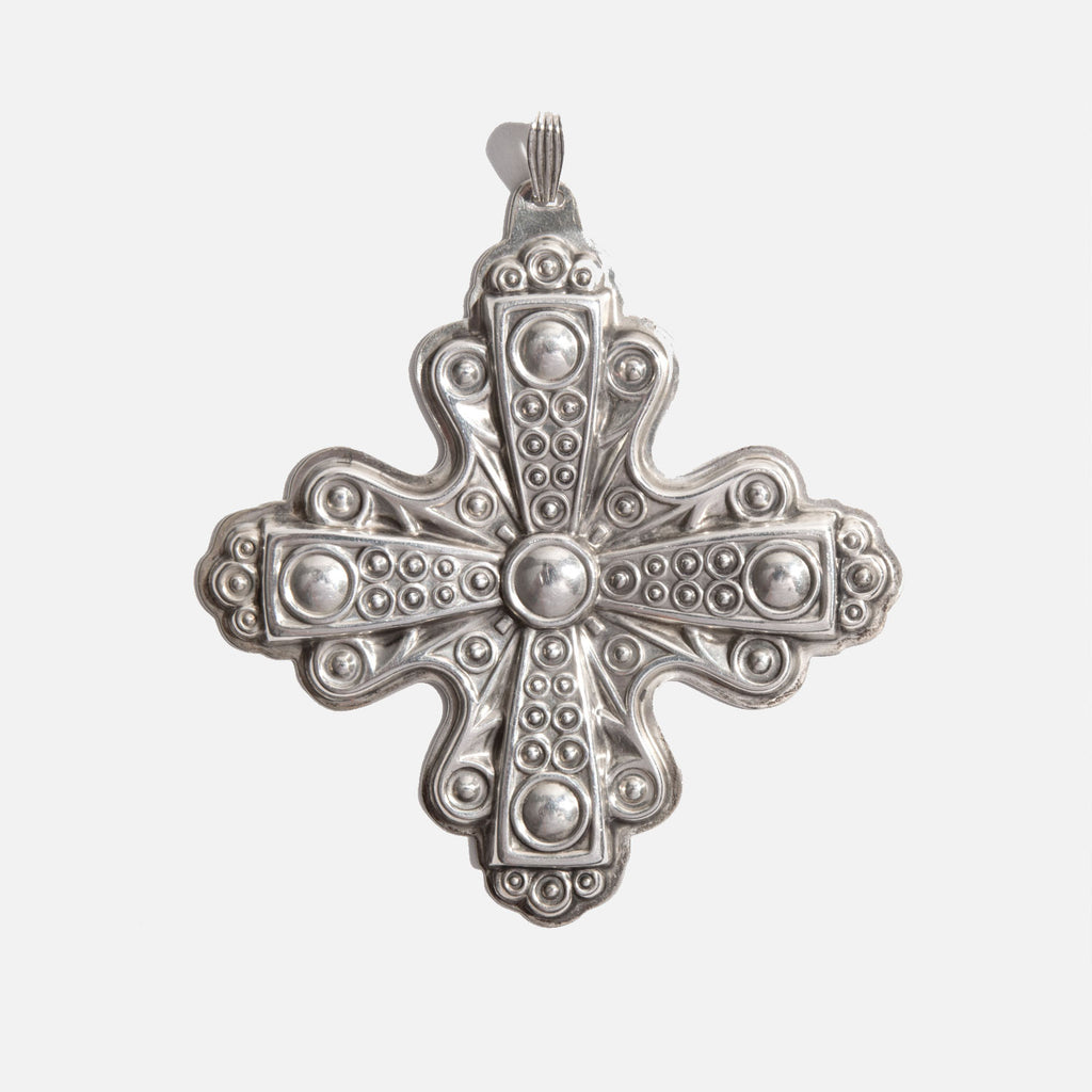 Reed and Barton Sterling Silver Christmas Cross | Kindred Black