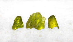 Healing Crystal Handbook: Peridot