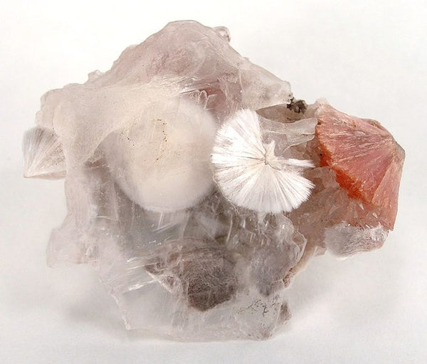 Healing Crystal Handbook: Selenite