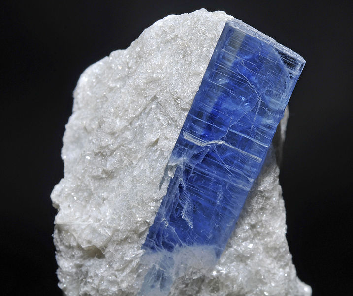 Healing Crystal Handbook: Kyanite