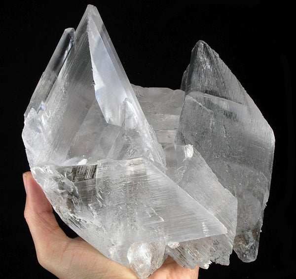 Healing Crystal Handbook: Selenite