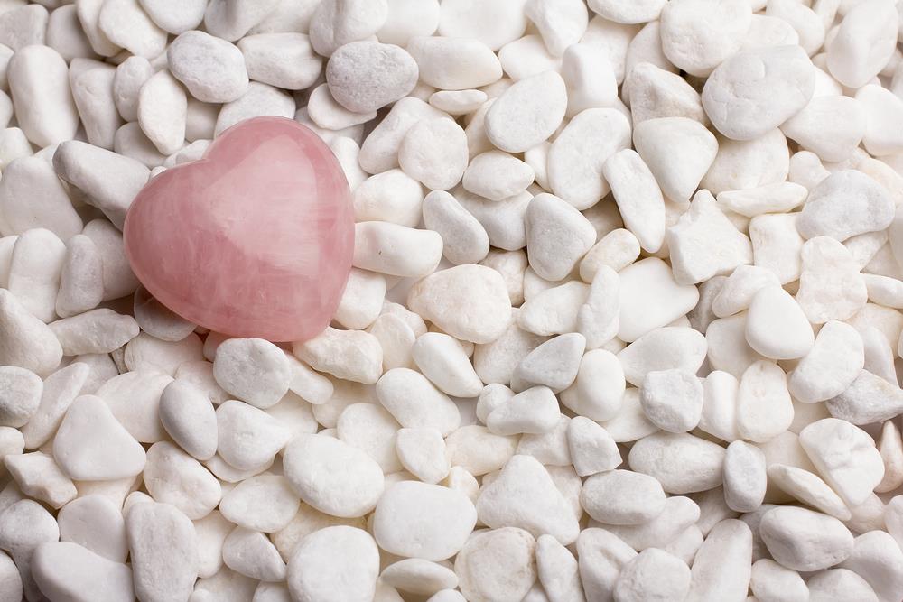 10 Astonishing Ways to Deal with Anxiety using Healing Crystals 