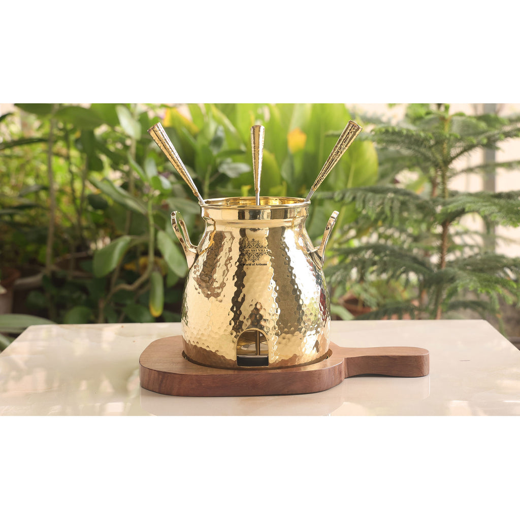 Indian Art Villa Brass Mughlai Style Teapot with Lid & a Designer Handle,  Engraved Leaves Design | Serveware | Tableware | 650 ml